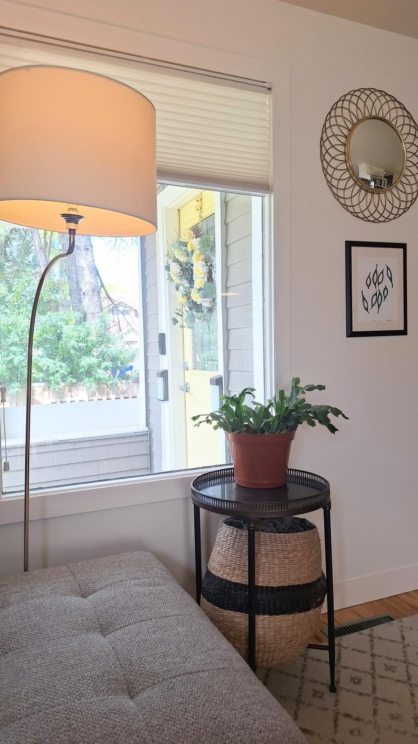 Charming Inner City Home Apartment in Calgary