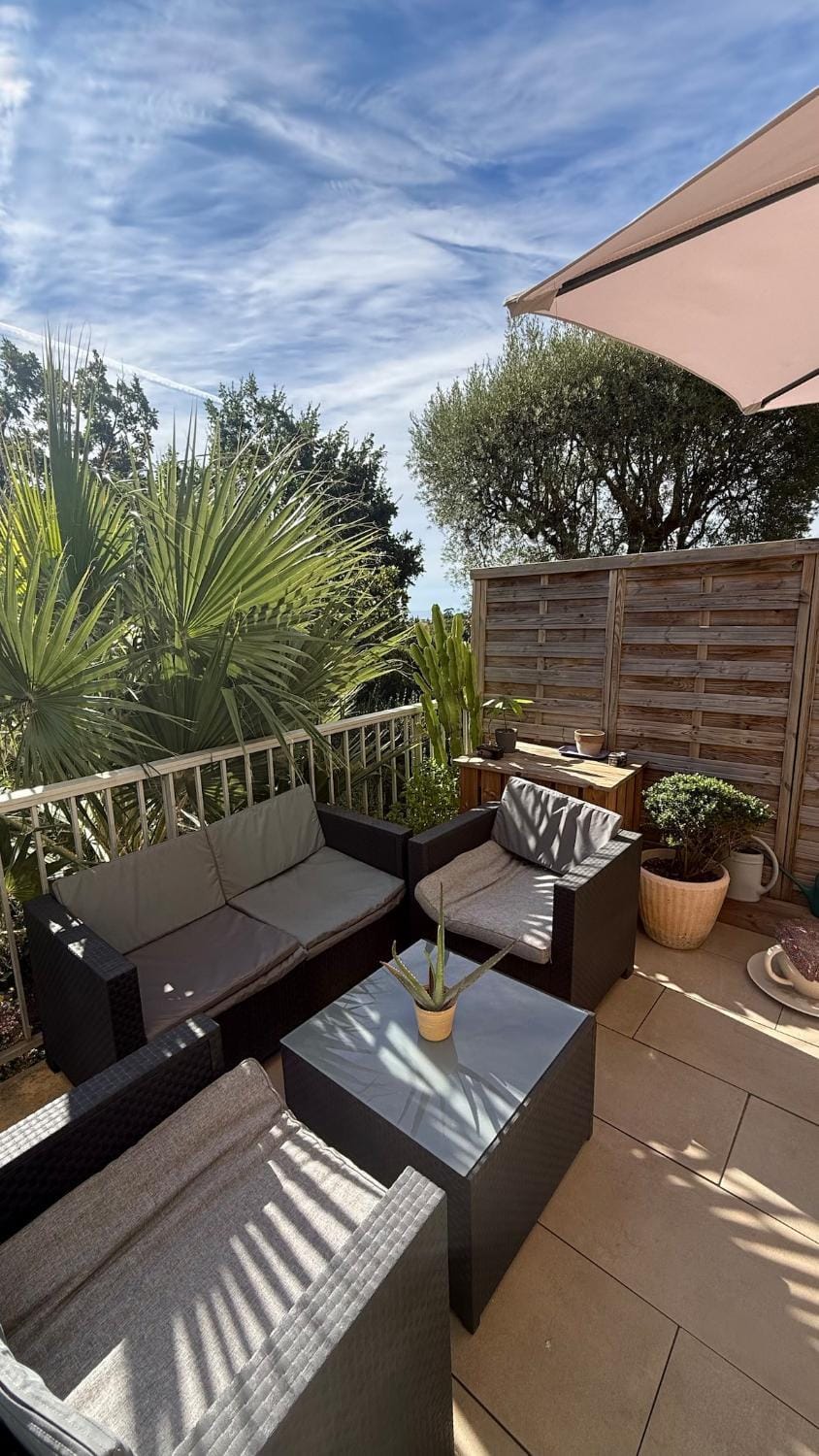 Modern apartment with sunny terrace Apartment in Nice