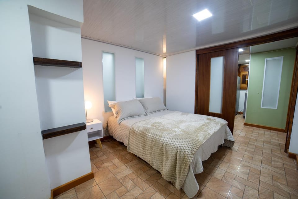 Photo of the whole room, Bedroom