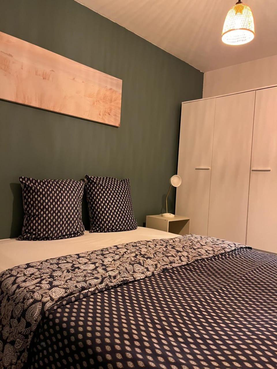 Bed, Photo of the whole room, Bedroom, wardrobe