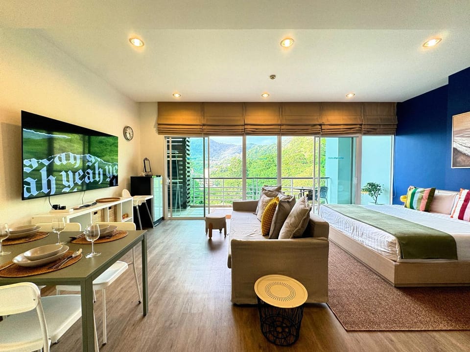 Living room, Photo of the whole room, Seating area, Bedroom