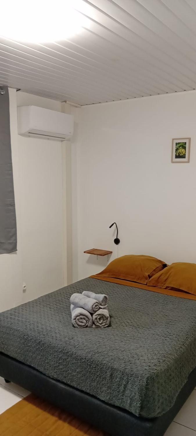 YLANG YLANG - City center room Papeete House in Pape'ete