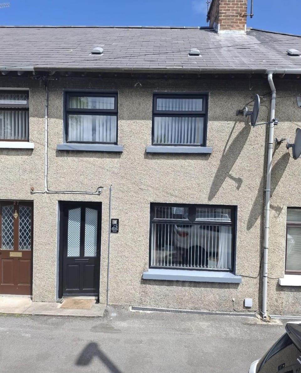 Coastal terrace House in Ballycastle