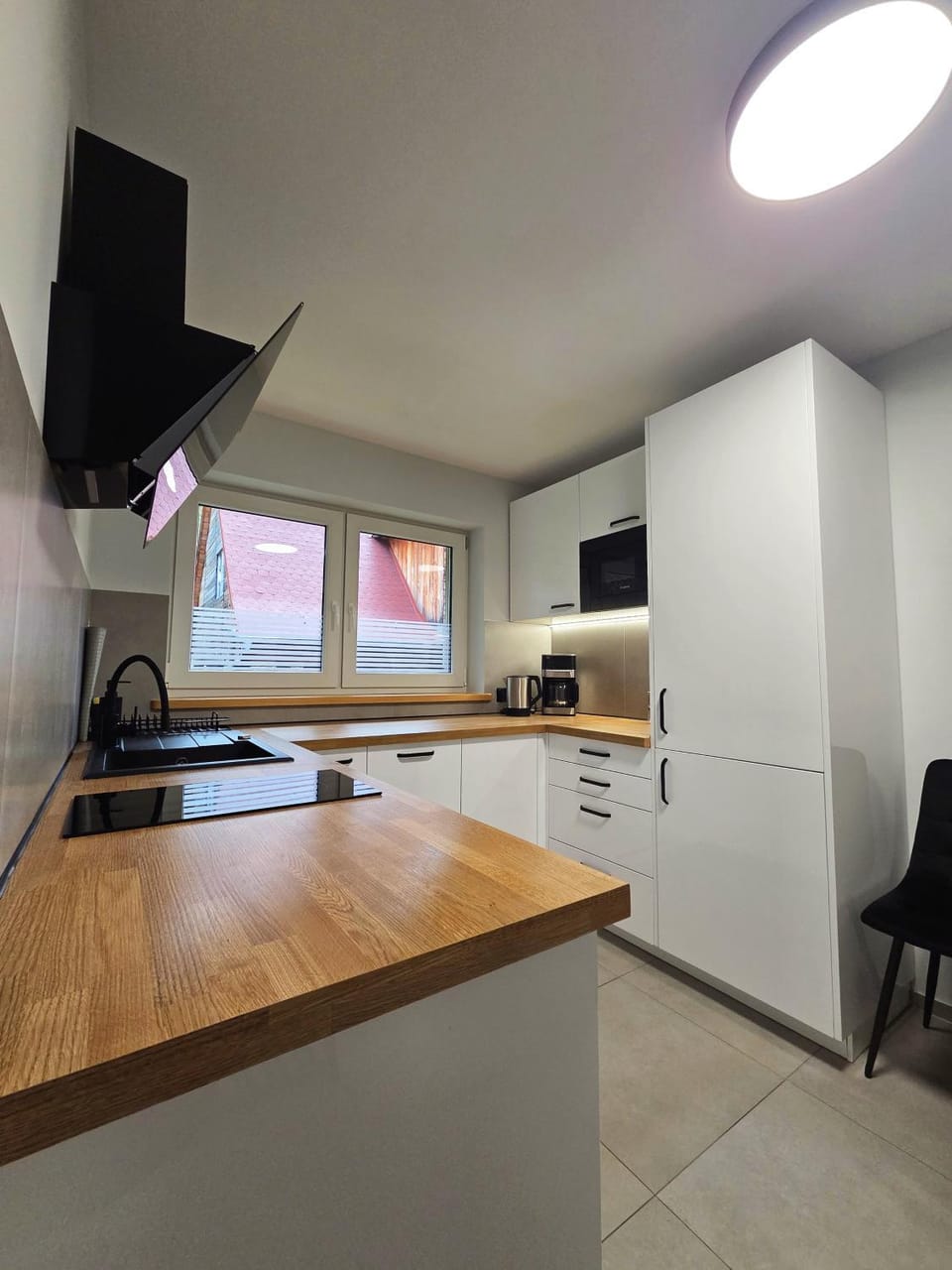 Kitchen or kitchenette, Dining area, dishwasher, oven, stove