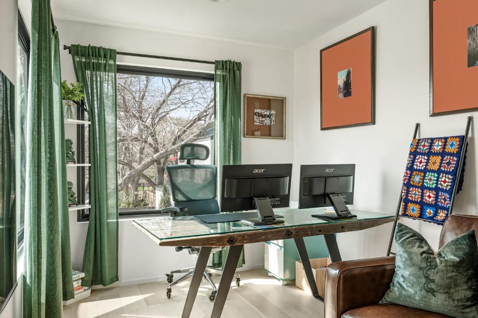 Central Austin Oasis with Pool - Sleeps 9 House in Austin