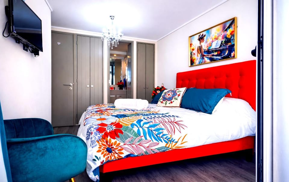 Bed, Photo of the whole room, Bedroom