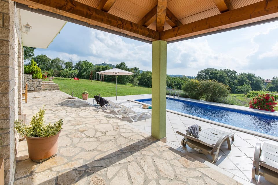 Off site, View (from property/room), Balcony/Terrace, Garden view, Pool view, Entertainment