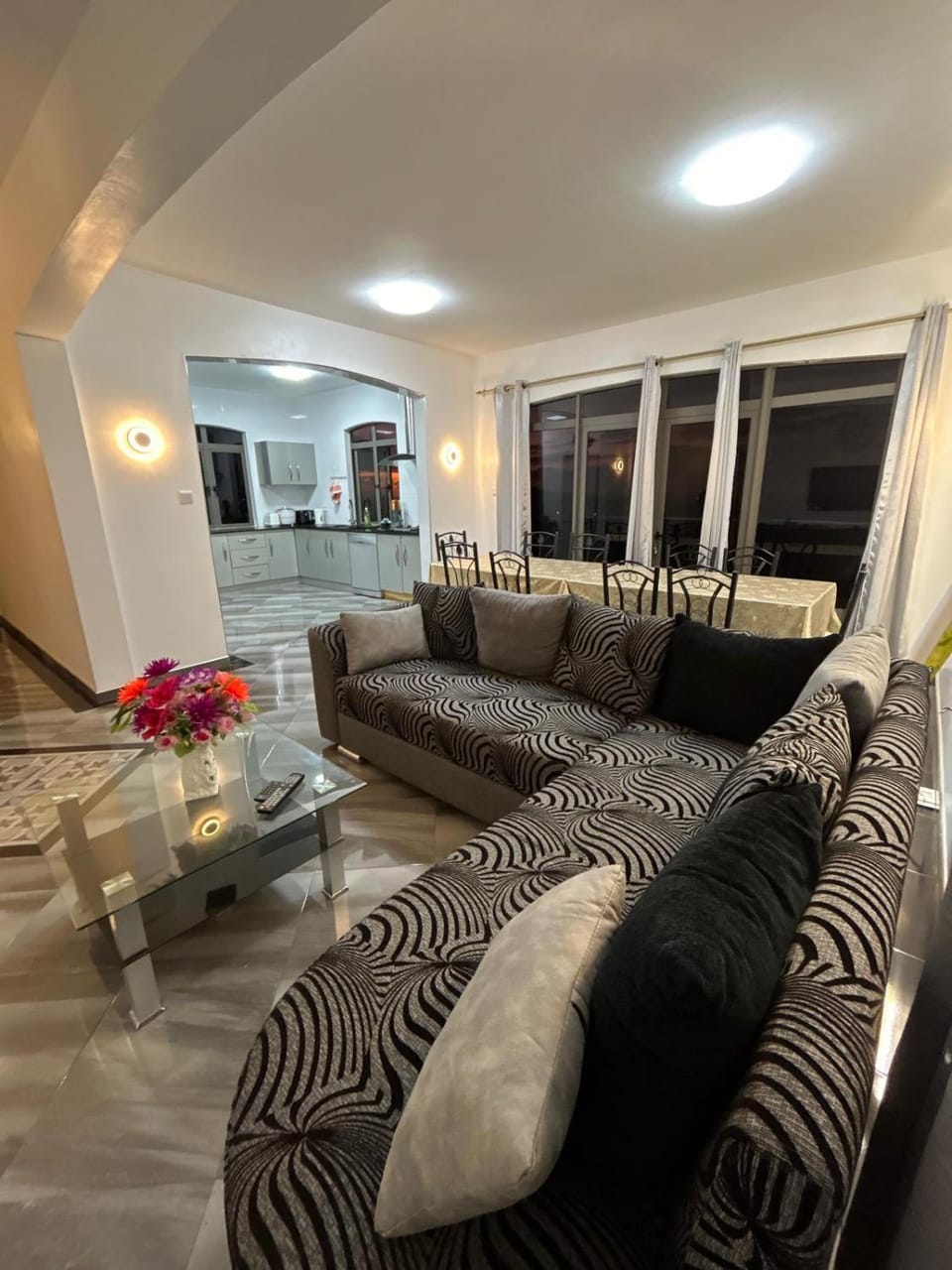 TV and multimedia, Living room, internet