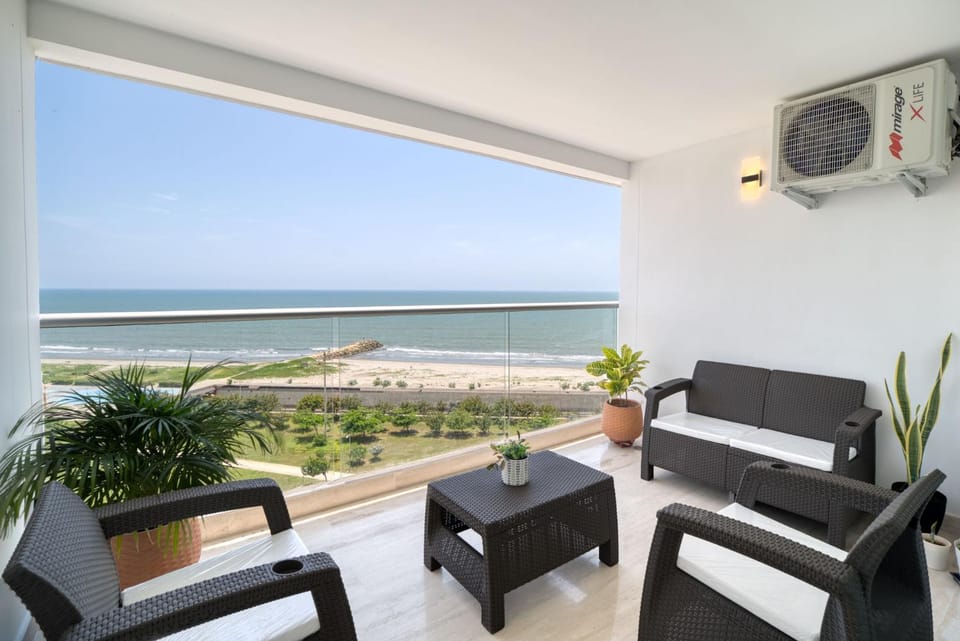 Balcony/Terrace, City view, Sea view