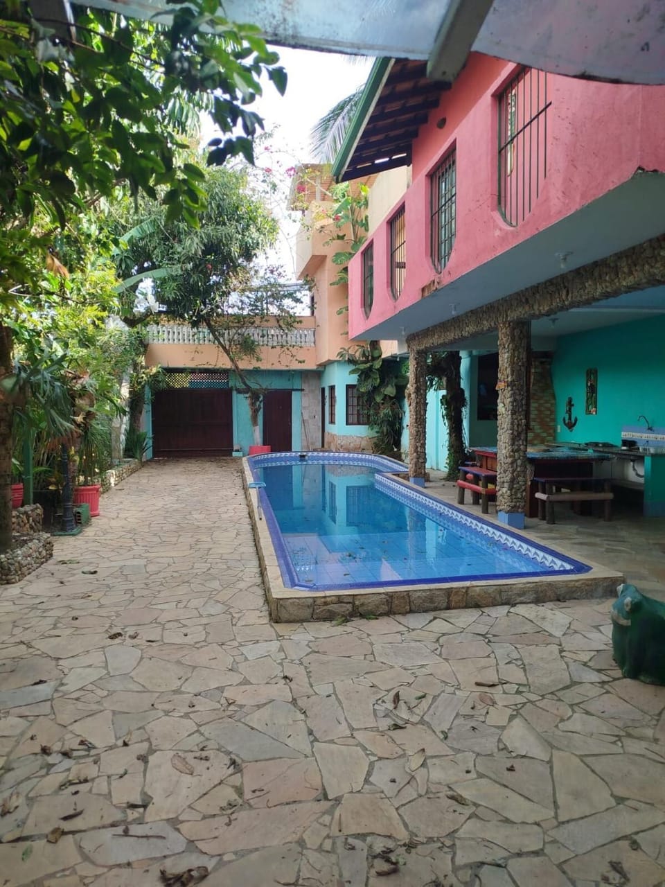 Aluga se 2 Suites, com Piscina e espaço Gourmet, casa compartilhada com outras suítes e outros hóspedes House in Ubatuba