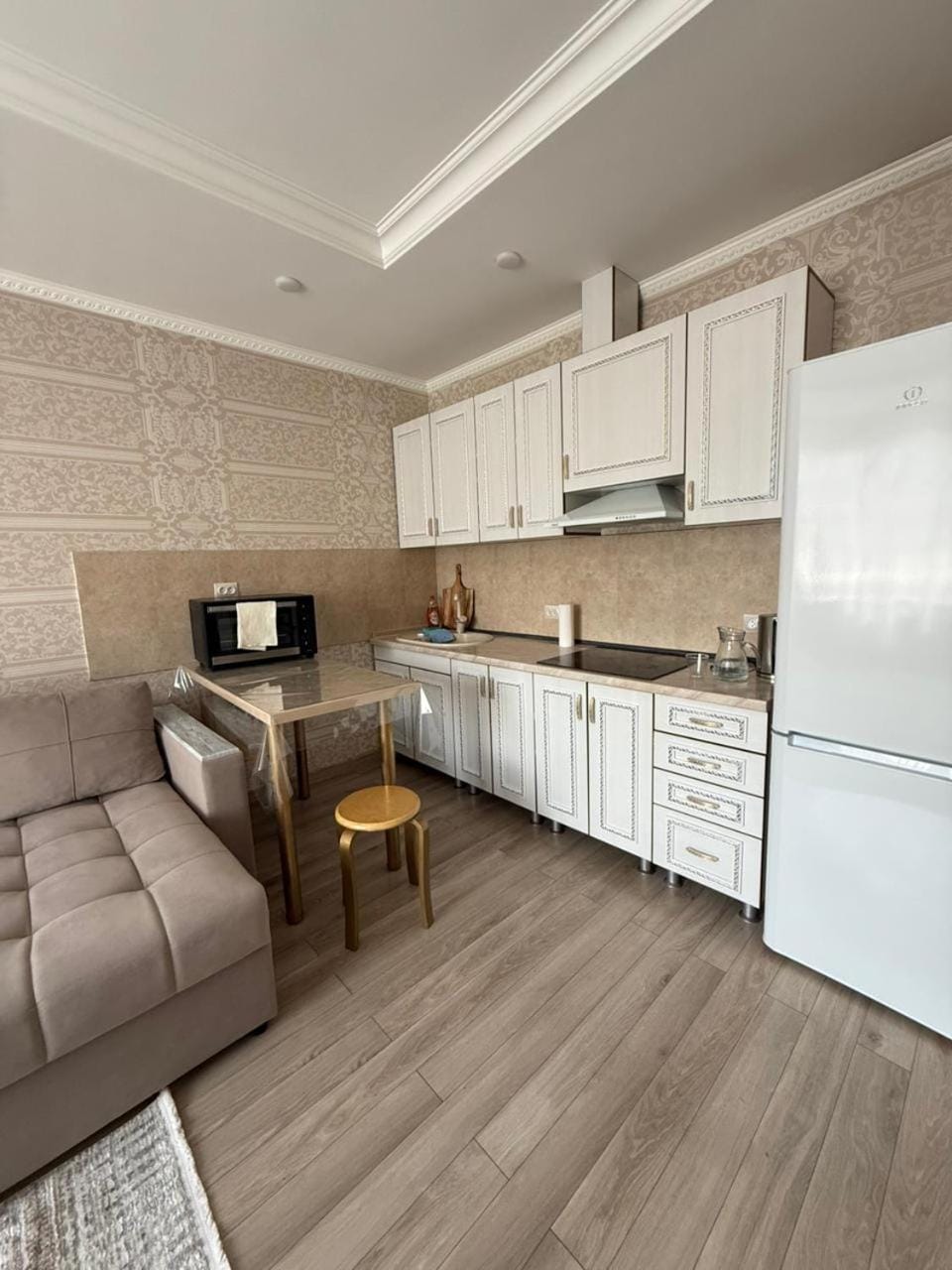 Элитная квартира возле Mega Alma-Ata Apartment in Almaty