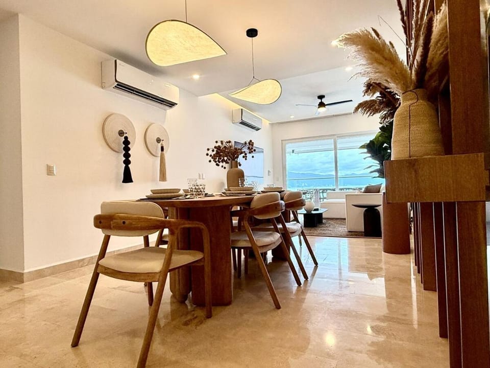 Natural landscape, Living room, Seating area, Dining area, Sea view, air conditioner