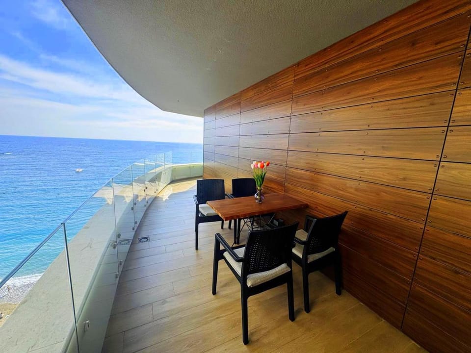 Day, Natural landscape, View (from property/room), Balcony/Terrace, Seating area, Dining area, Sea view