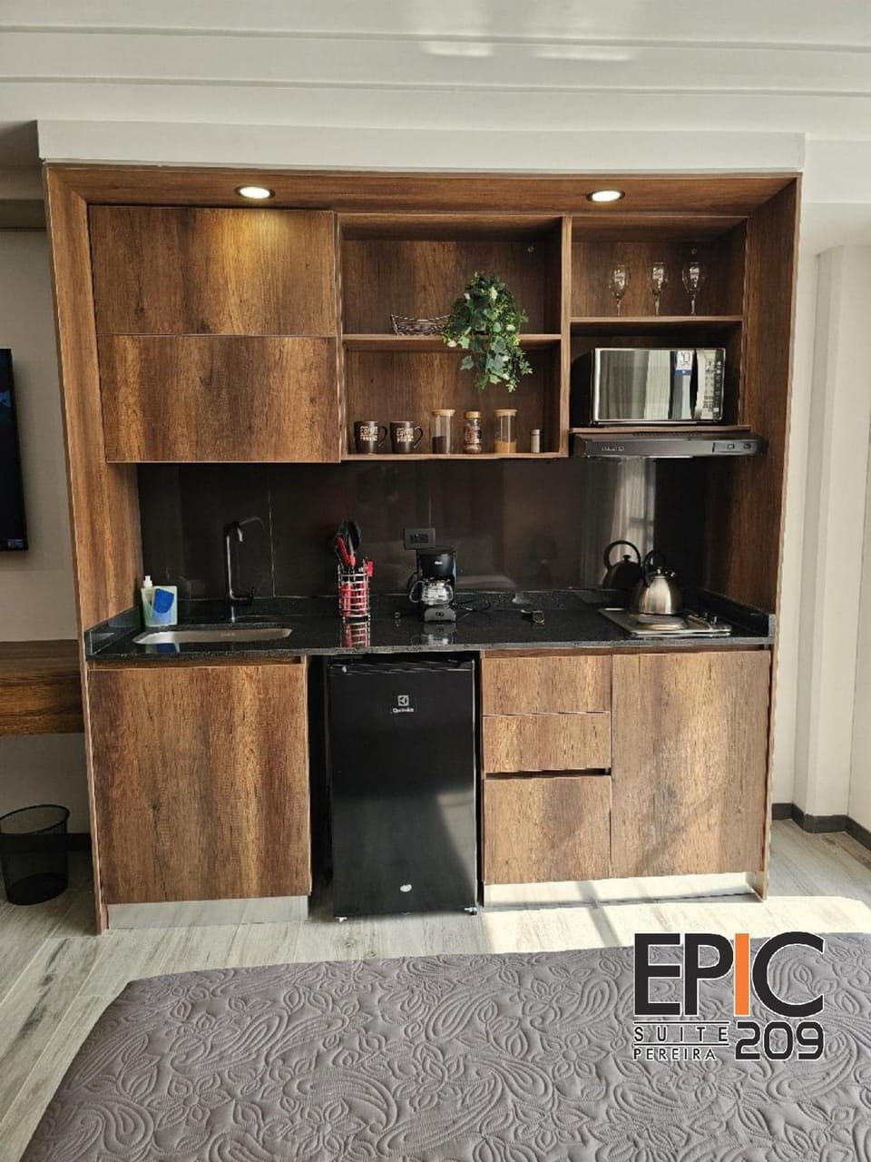 Kitchen or kitchenette, On site