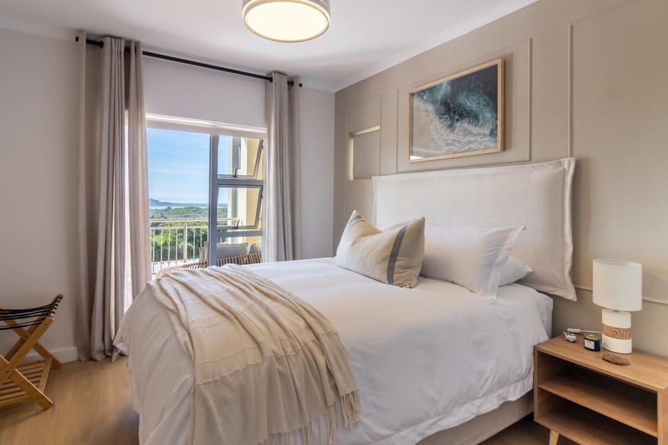 Bed, Bedroom, Sea view