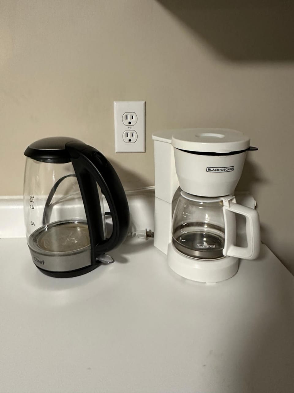 Coffee/tea facilities, Kitchen or kitchenette, kitchen