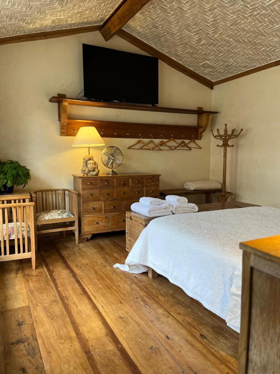 TV and multimedia, Bedroom