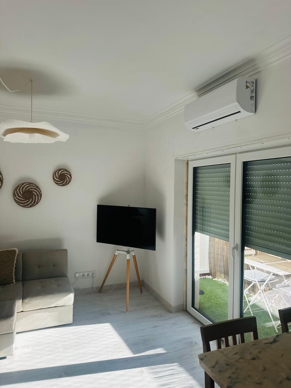 1 Bedroom SeaView Apart with private balcony, 5 min from beach Costa da Caparica Apartment in Costa da Caparica