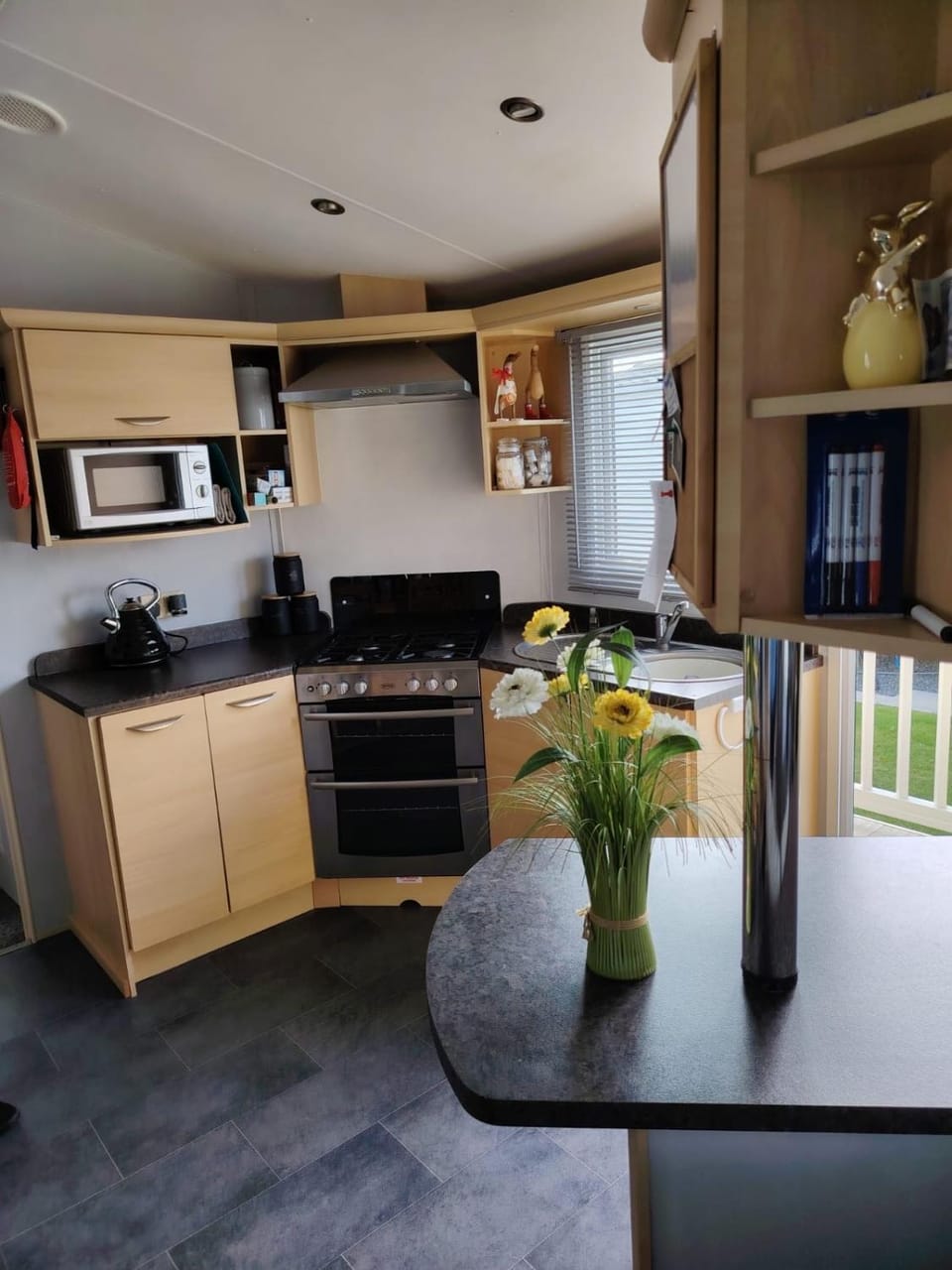 Lisa caravan hire Campground/ 
RV Resort in Chapel Saint Leonards