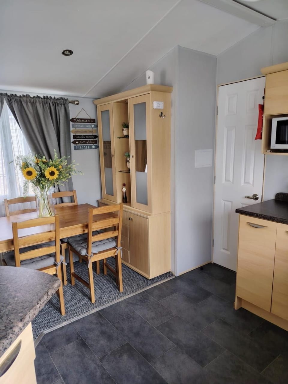 Lisa caravan hire Campground/ 
RV Resort in Chapel Saint Leonards