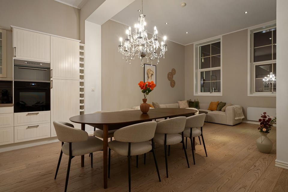 Kitchen or kitchenette, Living room, Dining area