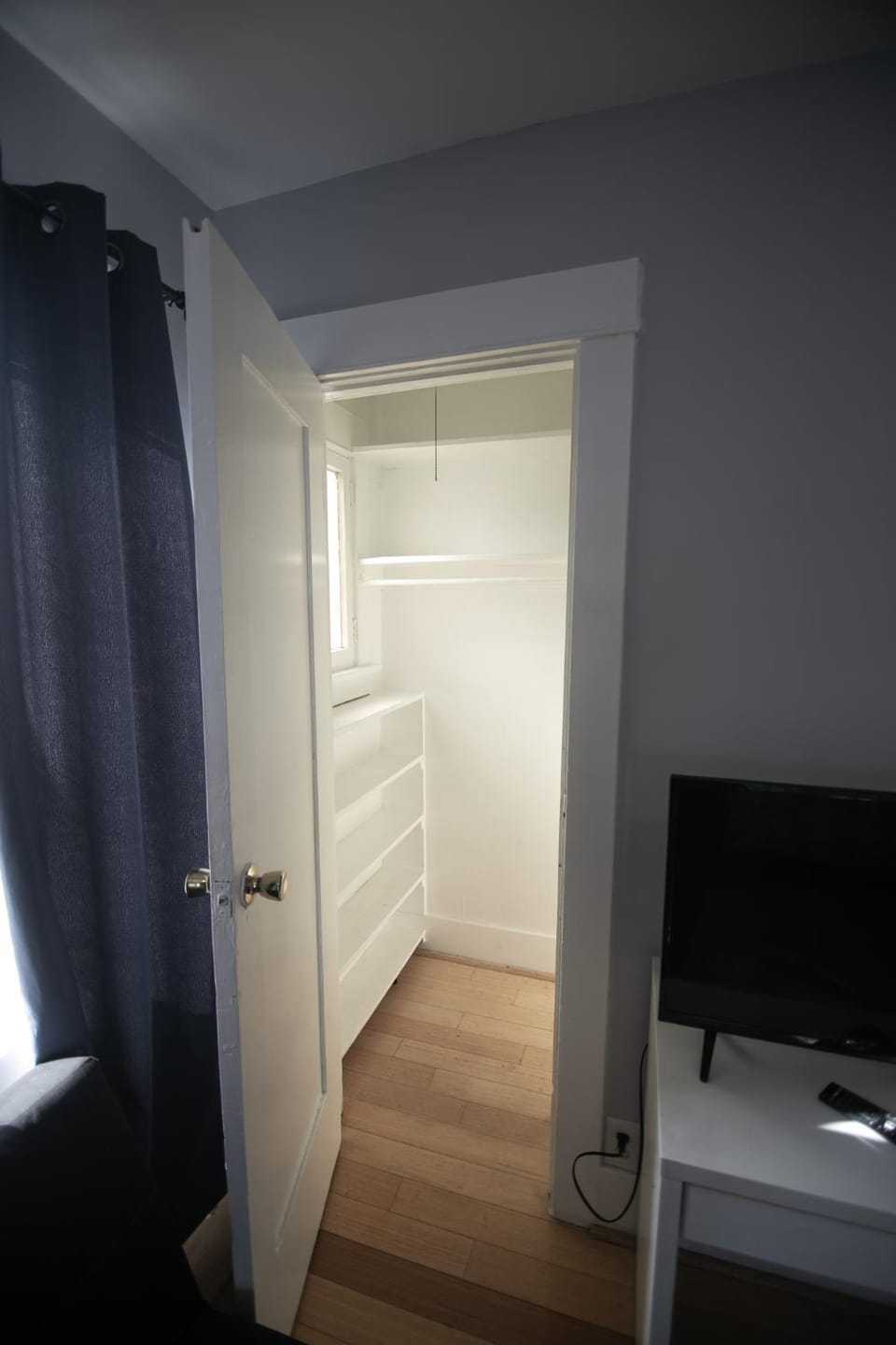 Cozy room in East Holywood, 7 min from holllywood, 15 from downtown, 20 to hollywood sing Vacation rental in Hollywood