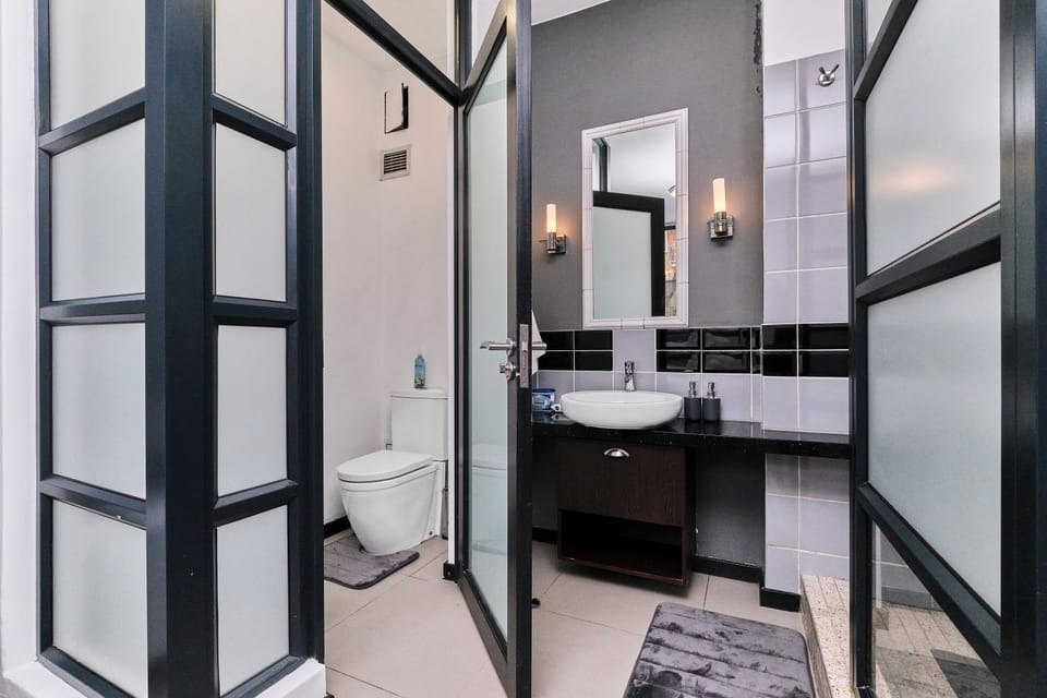 Toilet, Bathroom