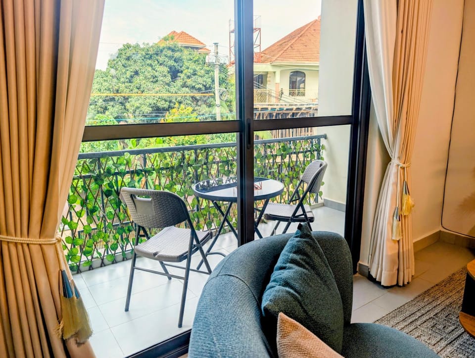 Balcony/Terrace, Seating area, City view