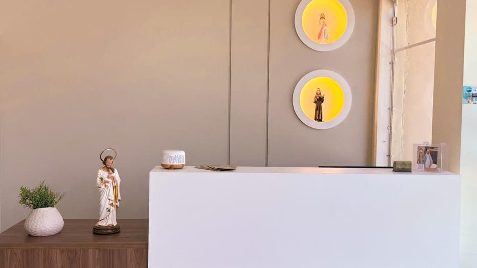 Lobby or reception, Decorative detail