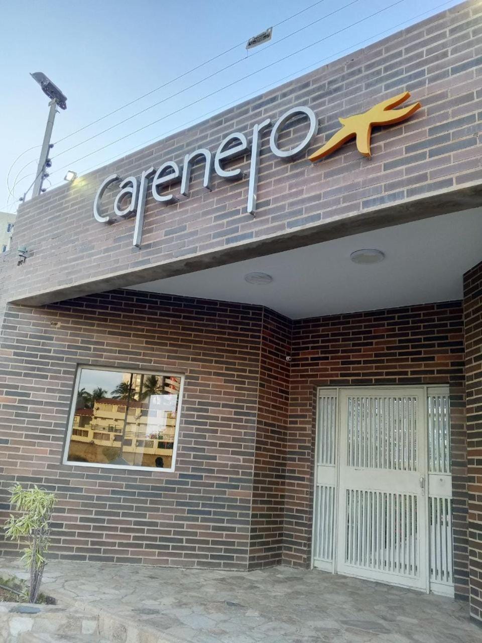 Day, Property logo or sign, Logo/Certificate/Sign, Text overlay, Street view, Certificate/Award