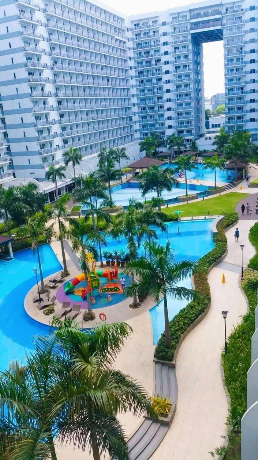 Property building, Day, People, Natural landscape, Garden, Aqua park, Garden view, Pool view, Swimming pool
