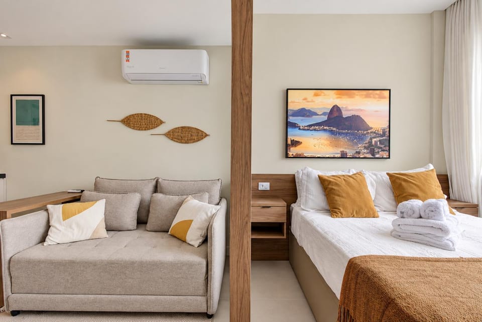 Renovated apt near Copacabana Beach - 2 bedrooms Apartment in Rio de Janeiro