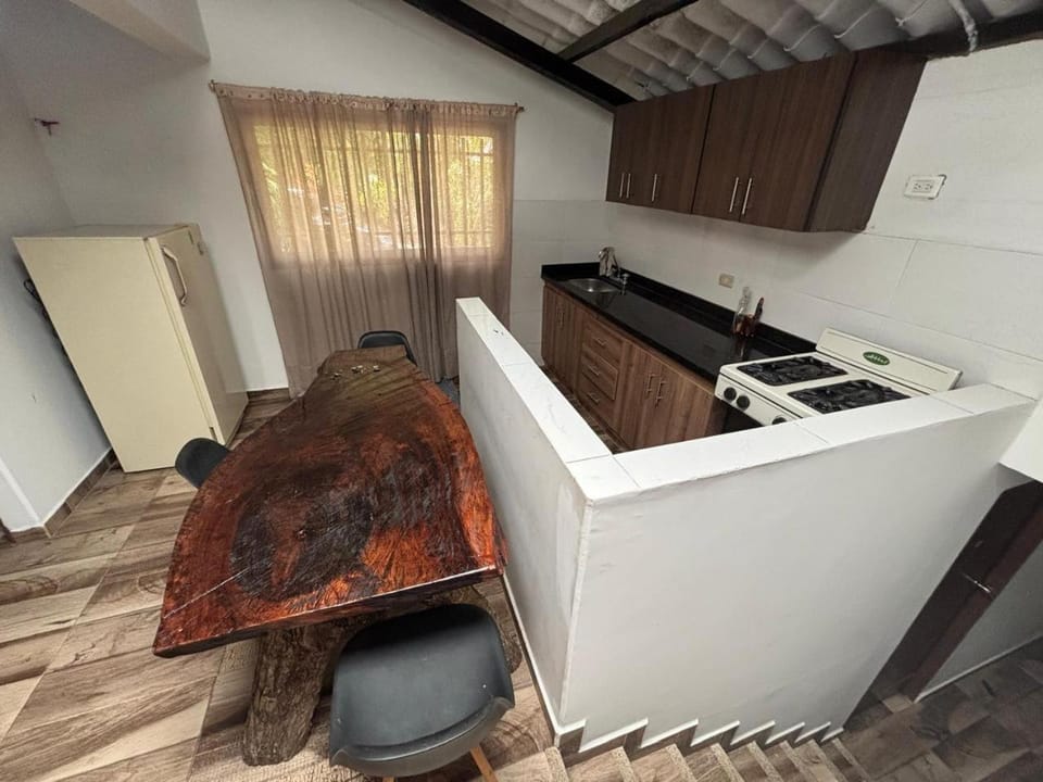 Kitchen or kitchenette, pet friendly
