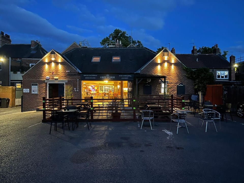 Garden, Lounge or bar