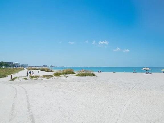St Pete Beach Apartment in Saint Pete Beach