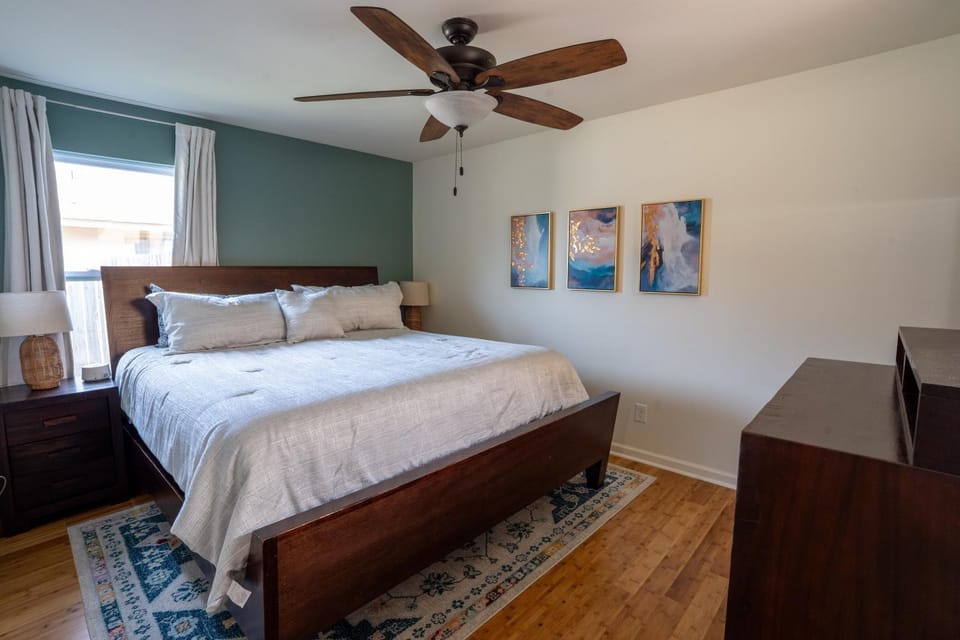 Bed, Bedroom