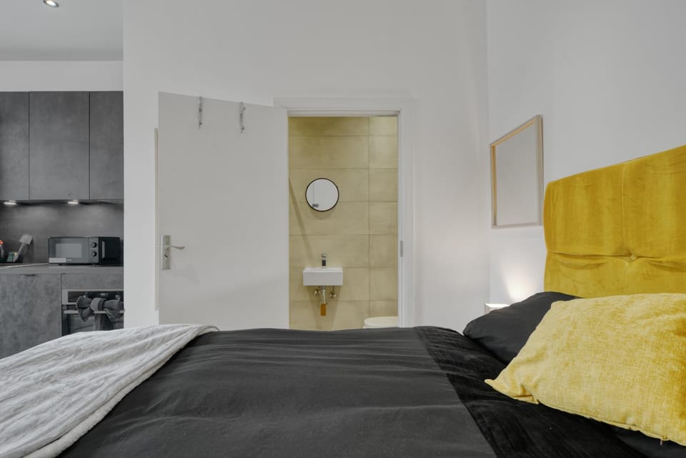 Sunny Stay Studio Apartment in Bromley