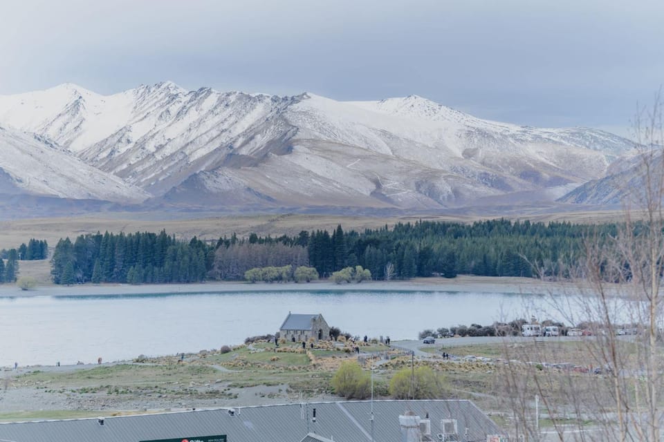 Manawaroto 3BR with Mountain & Lake Views Apartment in Lake Tekapo