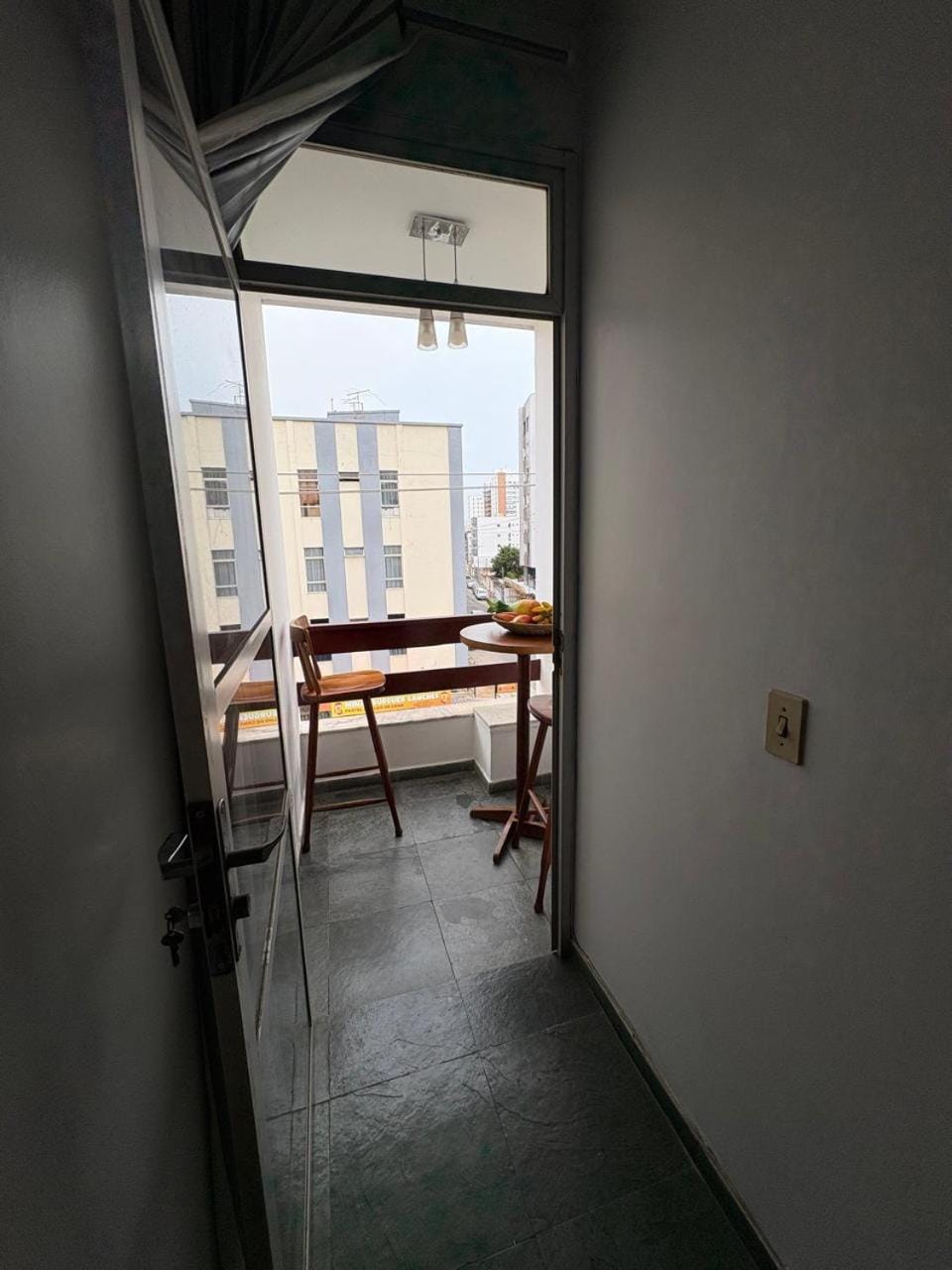 Lindo Apto na Praia do Morro, com ar condicionado, 2 quartos e 2 varandas, bem equipado com utensilios e super aconchegante Apartment in Guarapari