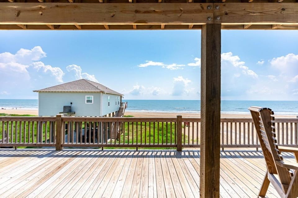 Oceanfront Manor home House in Bolivar Peninsula
