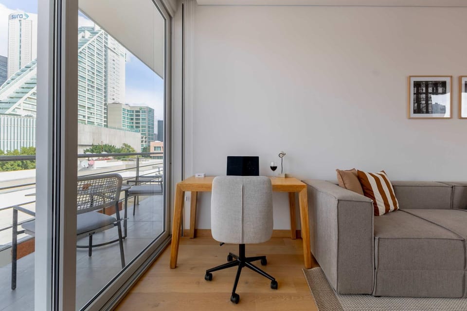307 1Br Capitalia Modern with Rooftop Jacuzzi Gym Apartment in Mexico City