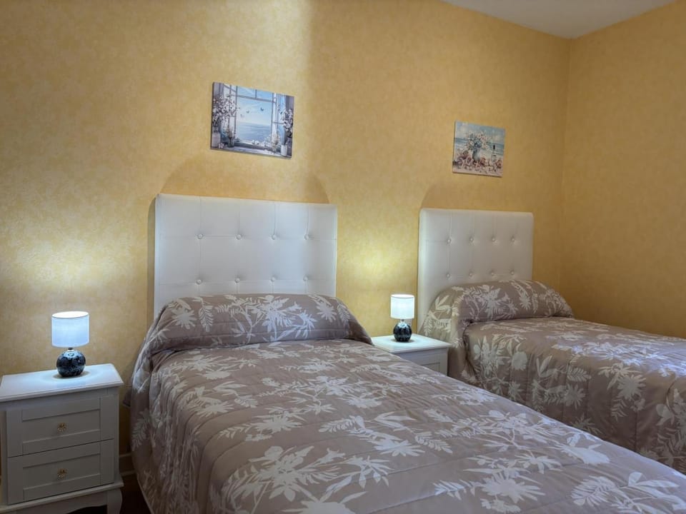 Gîte rustique à Bransat, 4 pers., nature et détente - FR-1-489-594 House in Auvergne-Rhône-Alpes