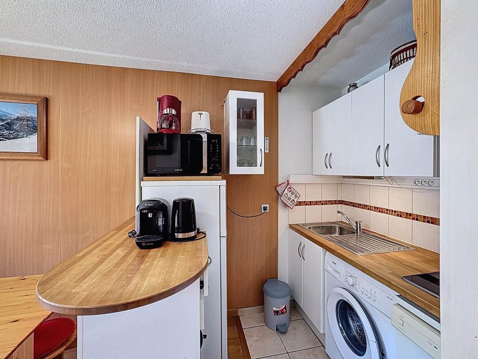 Appartement 31m², 4 pers., balcon ensoleillé, proche pistes - FR-1-178-407 Apartment in Les Allues