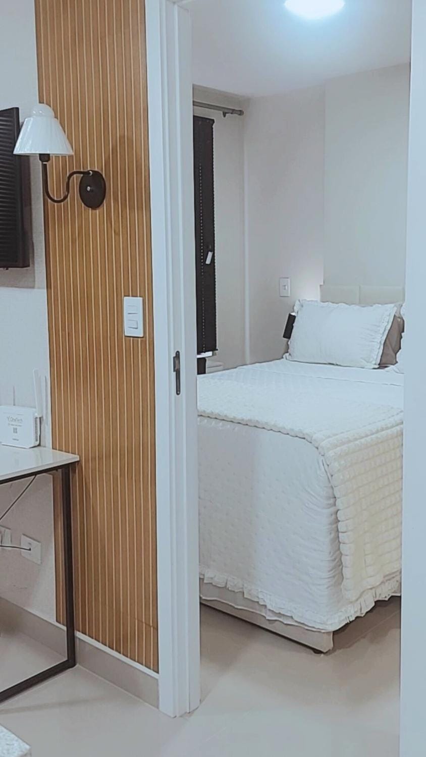 Apart Inteiro Completo - Central - Valor p 2 pessoas - Colchão com Massageador - Crianças grátis - Até 4 Pessoas - Próx Shopping Estação Apartment in Curitiba