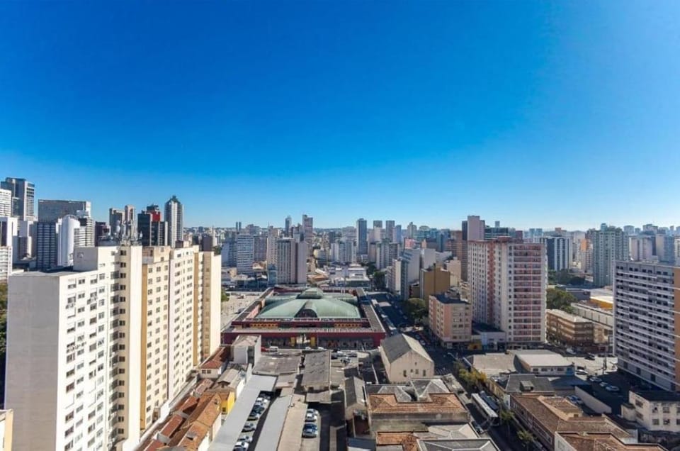 Apart Inteiro Completo - Central - Valor p 2 pessoas - Colchão com Massageador - Crianças grátis - Até 4 Pessoas - Próx Shopping Estação Apartment in Curitiba