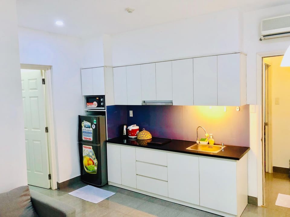 Staycation Spacious 1BR- Center D1 -Free wash Apartment in Ho Chi Minh City