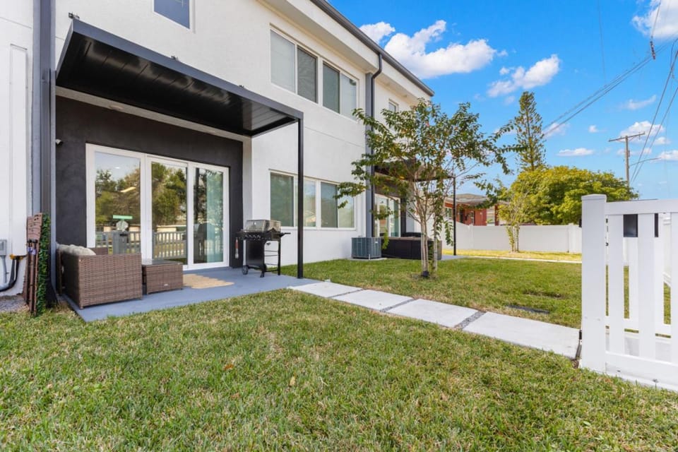 Columbus Cove - Luxury Home In Heart of Tampa House in Tampa