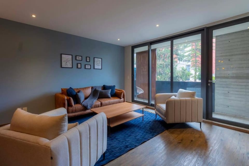 Capitalia Exclusive Polanco Balcony Green View Apartment in Mexico City