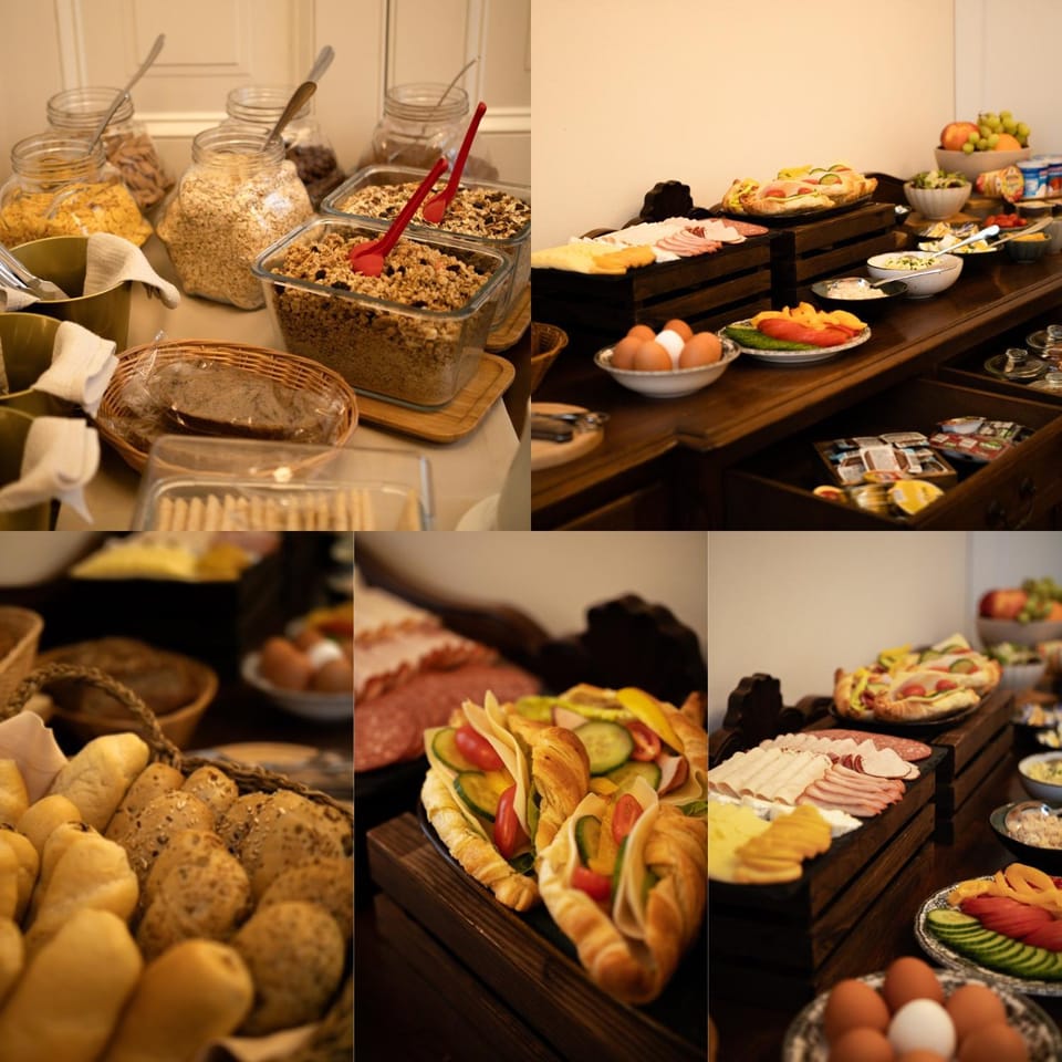 Buffet breakfast