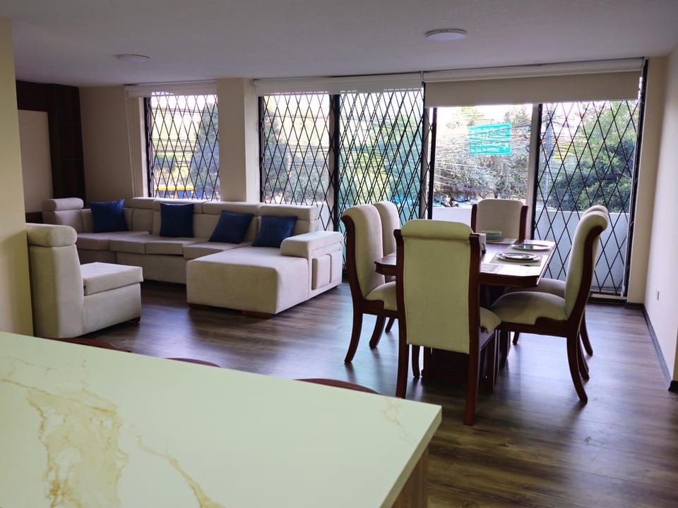 Living room, Dining area